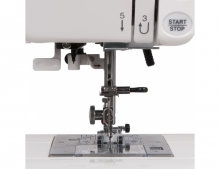 Компьютерная швейная машина Janome DC 4030