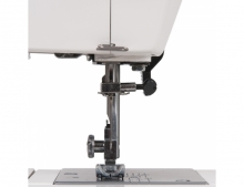 Электромеханическая швейная машина Janome LE 22