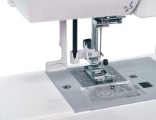 Компьютерная швейная машина Janome DC 3900